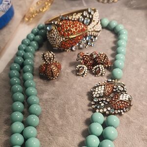 Heidi Daus Set ..earings..ring...necklace...bracelet...(4) Pieces